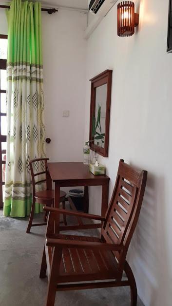 Akurala Beach Boutique Resort Extérieur photo