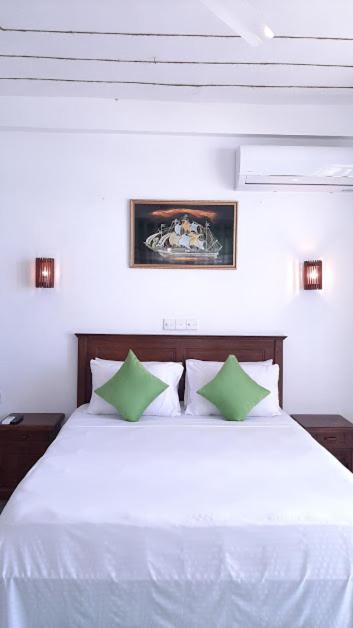 Akurala Beach Boutique Resort Extérieur photo
